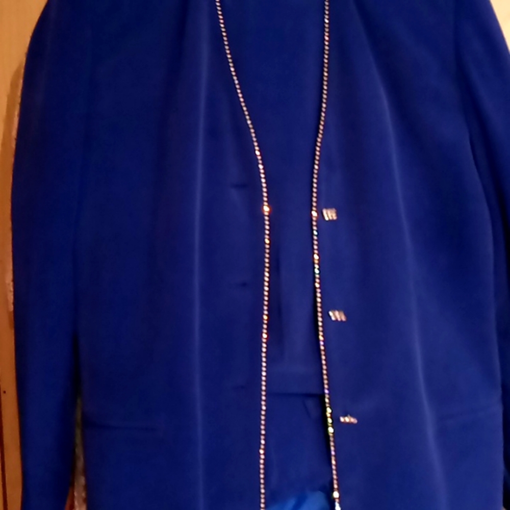 Pant suit great for Xmas party